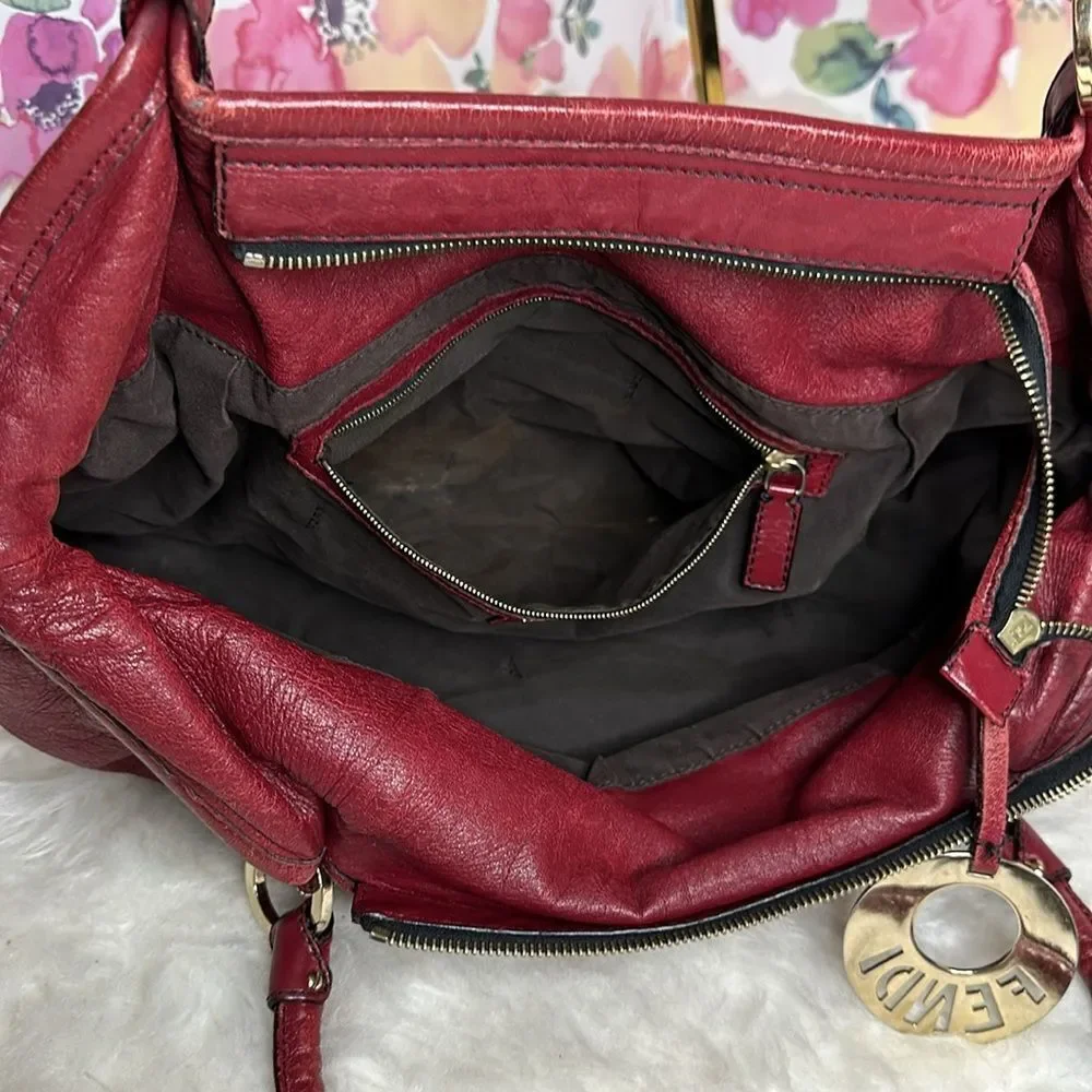 💯Authentic Fendi Hobo Leather Handbag🍀